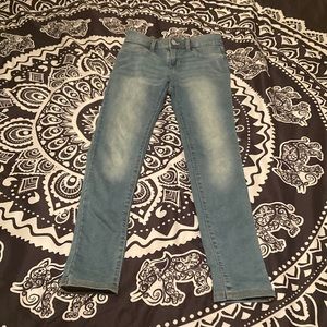 Jeggings from old navy! They are size 14 in kids.